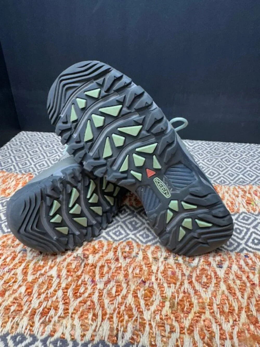 Keen Targhee Vent Woman's Size 9 - Picture 9 of 14